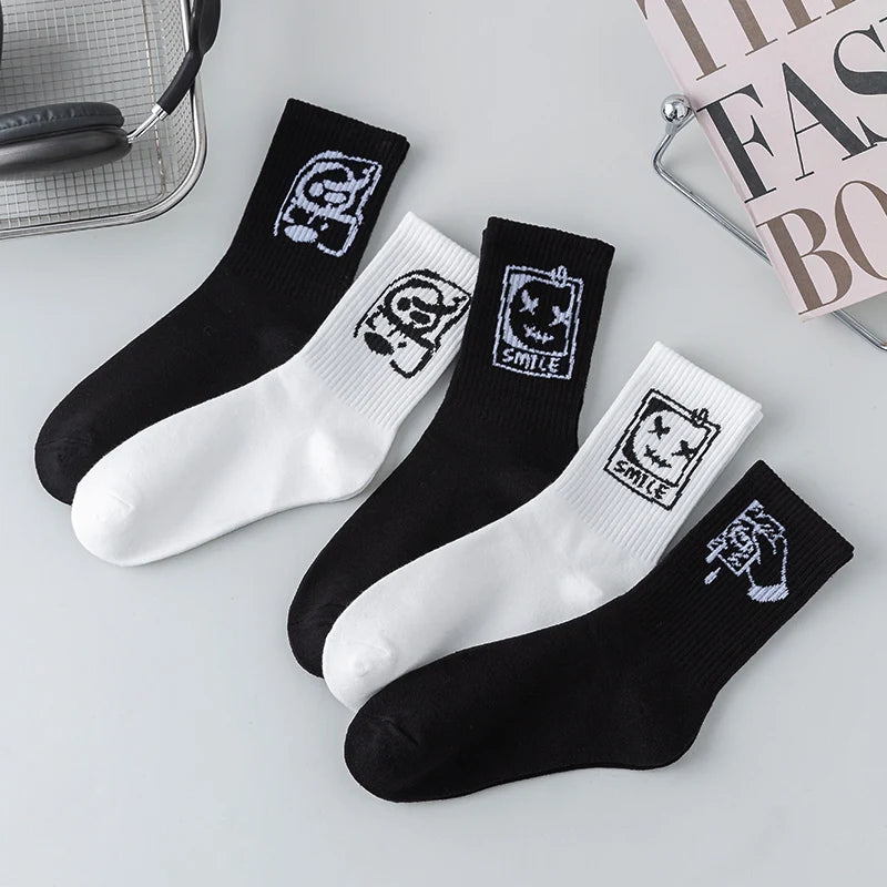 Men's graffiti funny socks, oversized socks, clown spray painted black and white socks