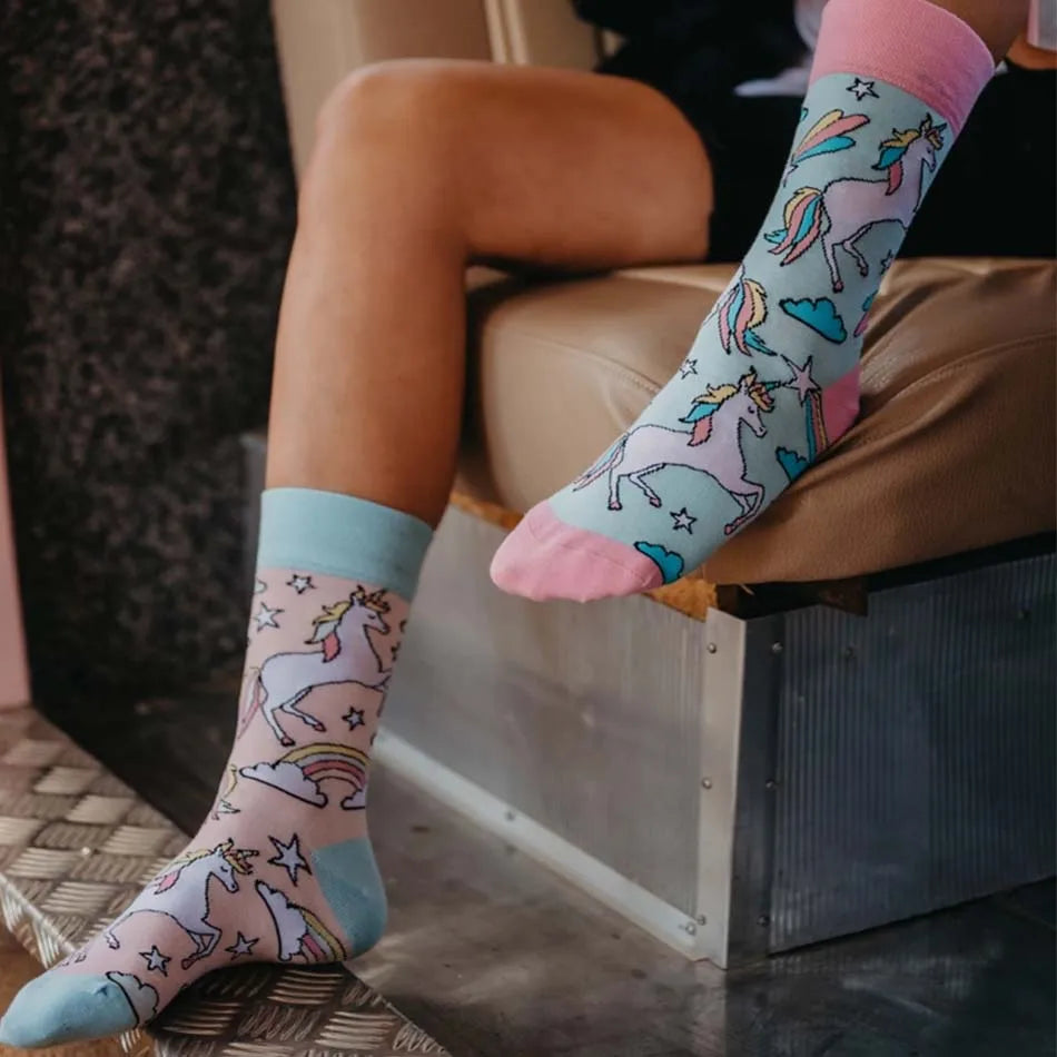Funny men's and women's socks, cartoons, animals, fruits, beer, patterns, jacquard socks, hip hop skateboard socks