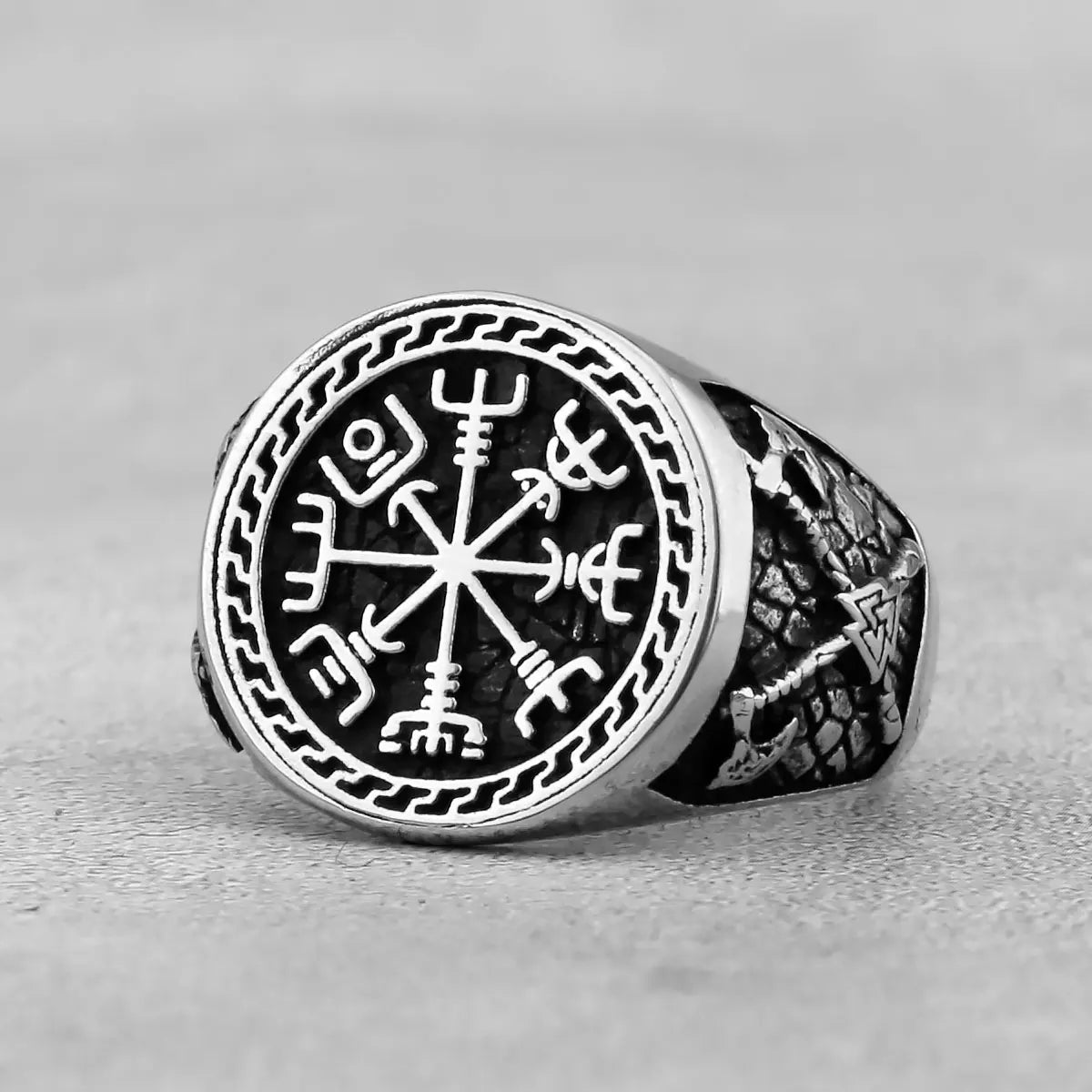 Vintage Viking Stainless Steel Compass Ring Men's Viking Valknut Axe Ring Punk Odin Rune Gold Color Ring Jewelry Gift Wholesale