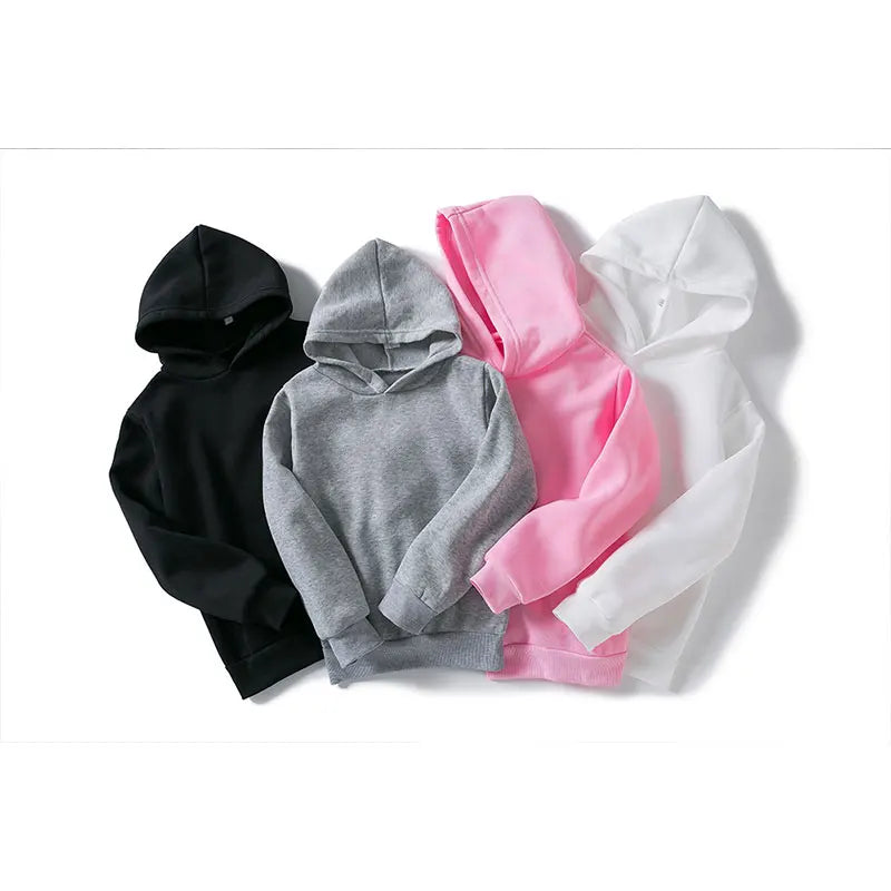 The Latest Autumn and Winter Clothing for Boys and Girls Aged 3 to 13,including Two Sets of Sportswear, Casual Trousers and Caps
