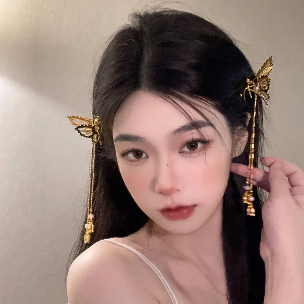 Elegant Butterfly Tassel Hairpin Female Fashion Sweet Moving Flying Hair Clip Butterfly Side Clip Hairpin for Girls Headdress